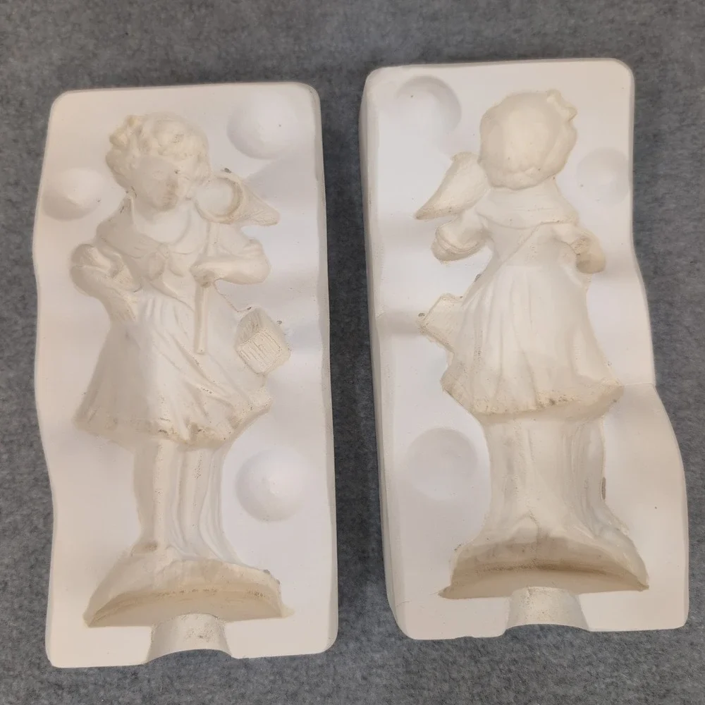 YOZIE HOBBYCAST NO 32 Mold Casting Girl with Butterfly Net‎ and Bird - Picture 2 of 5